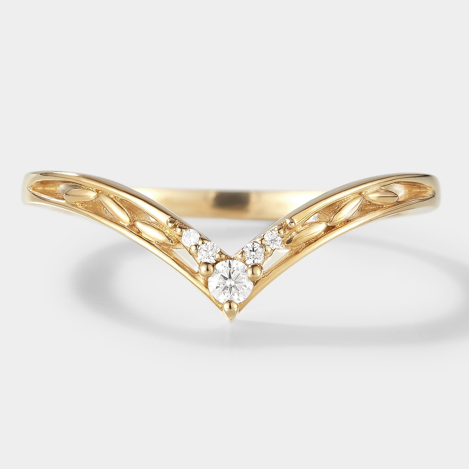 Wheat Inspired Design Chevron Wedding Band in solid gold with moissanite.