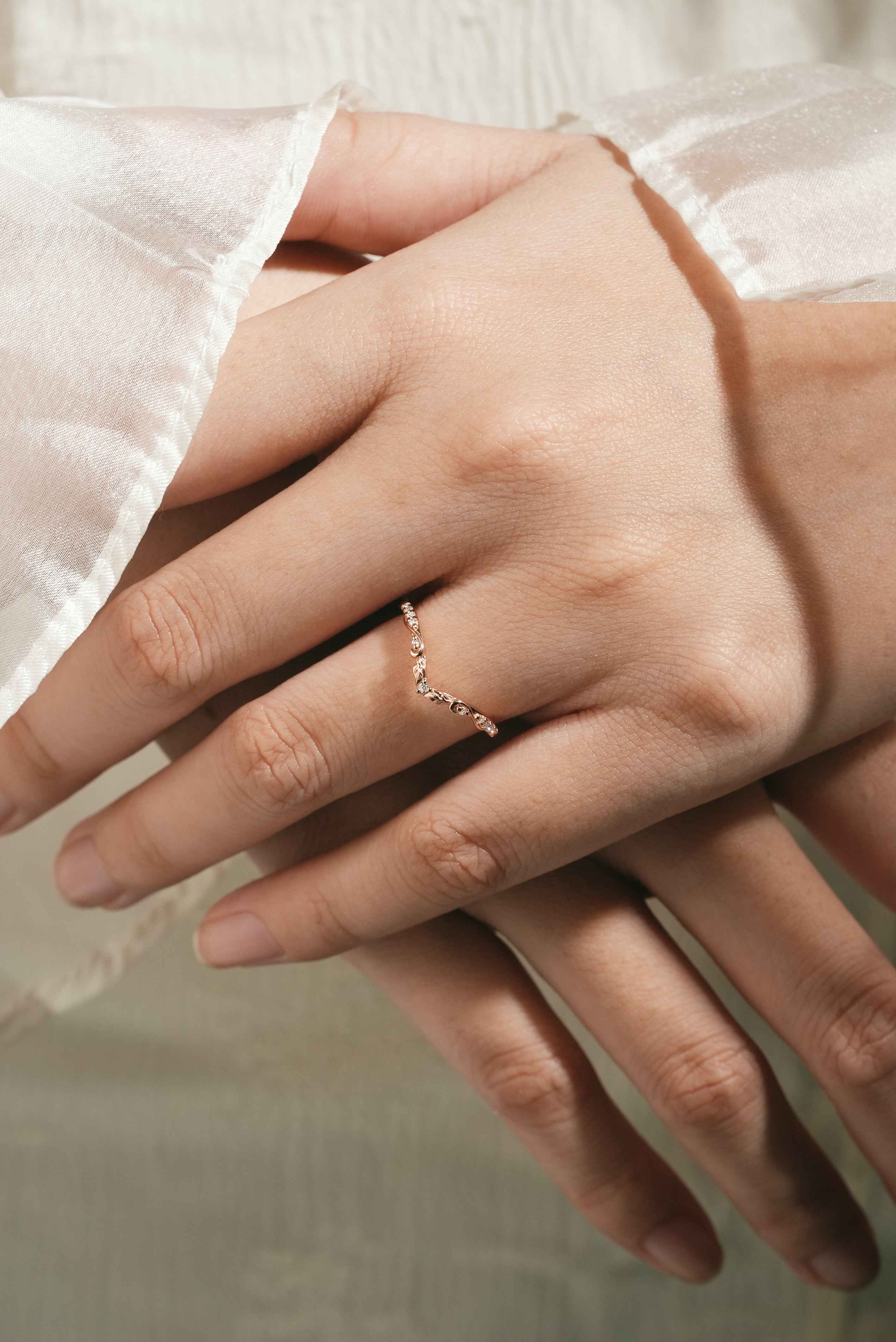 Nature Inspired V Shaped Lab-grown Diamond Wedding Band