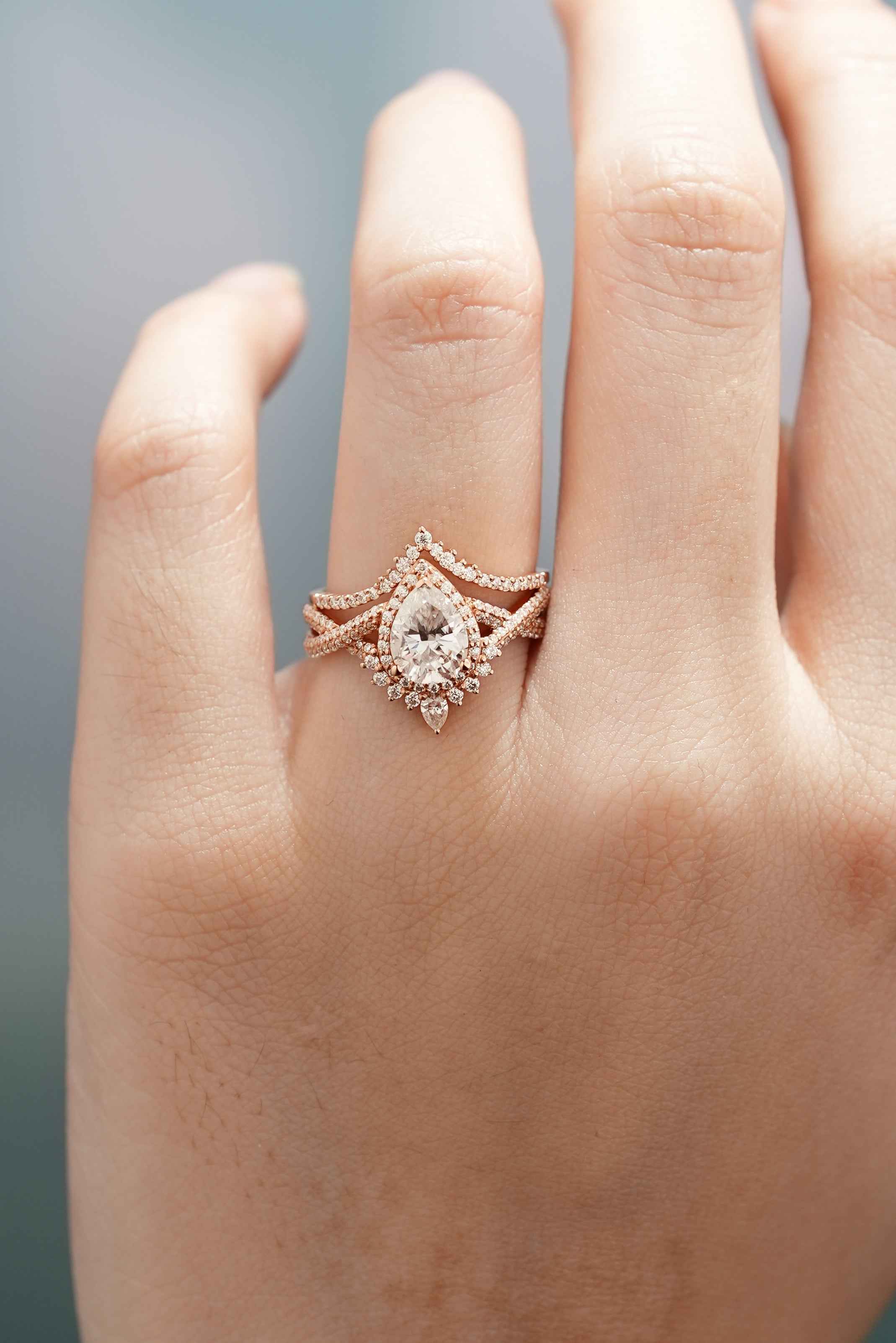 Unique Pear Cut Halo Infinity Twisted Moissanite Ring Bridal Set 2pcs