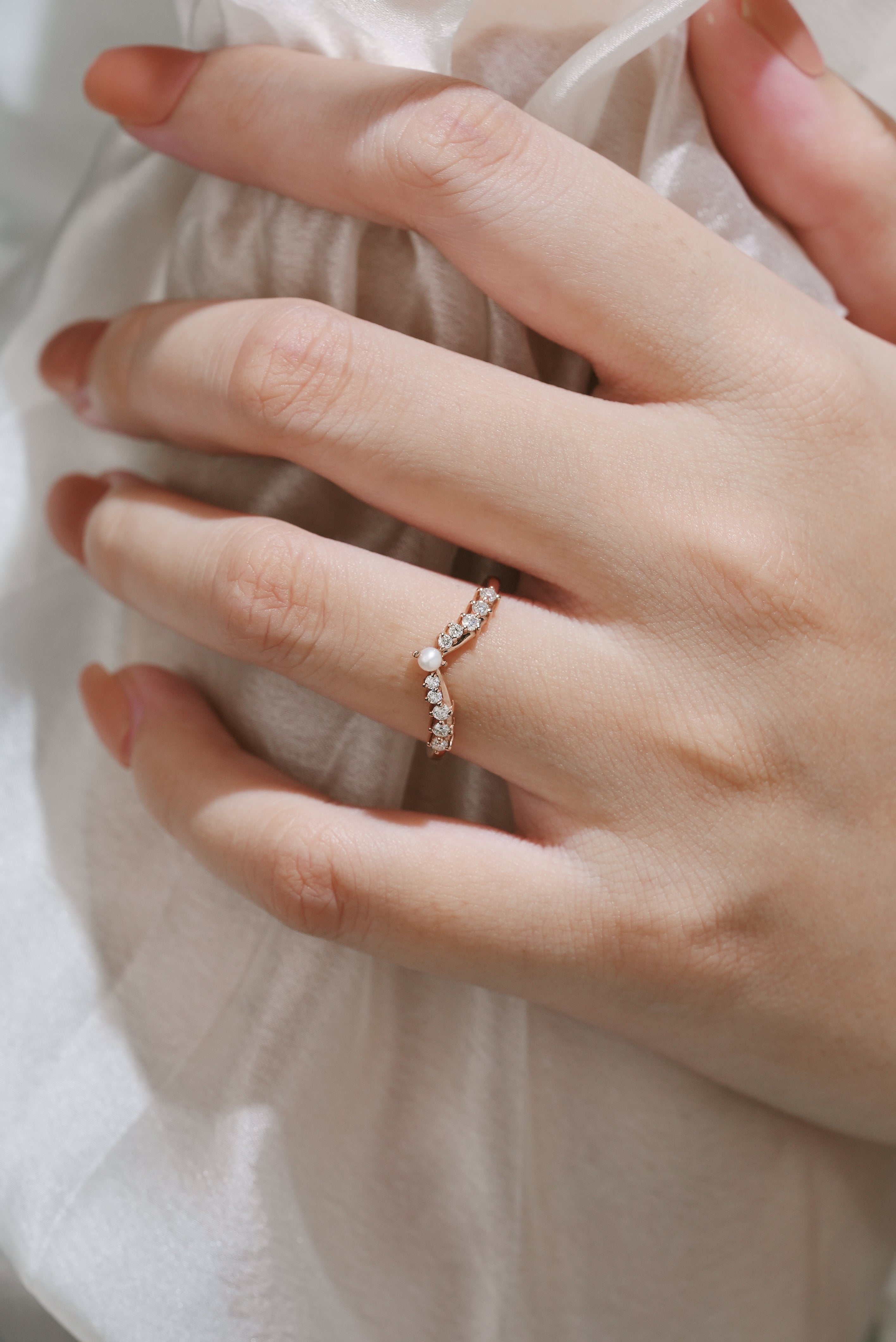 Rose gold curved wedding band with pearl and moissanite accents, bridal set ring, for wedding rings.