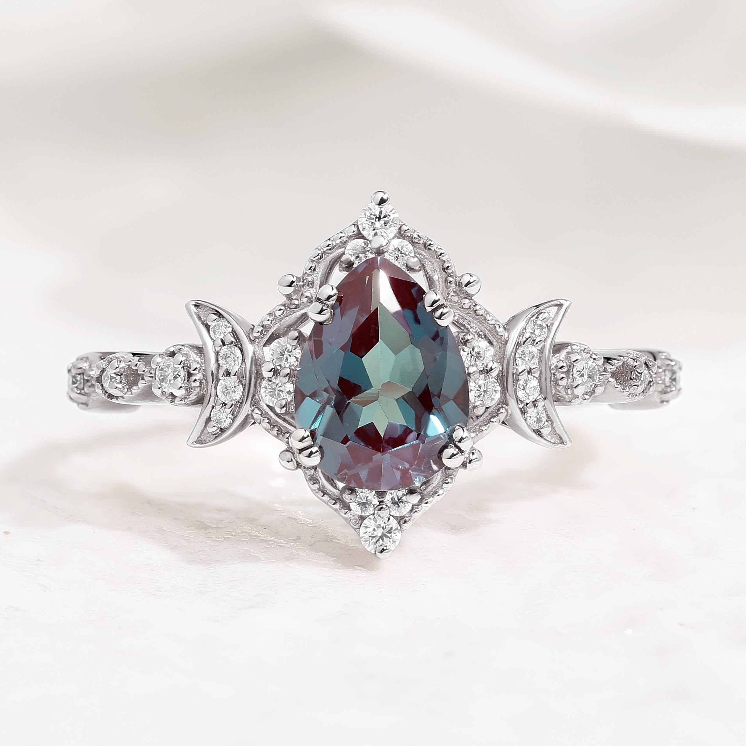 Unique Design Pear Cut Alexandrite And Moon Shaped Moissanite Wedding Ring