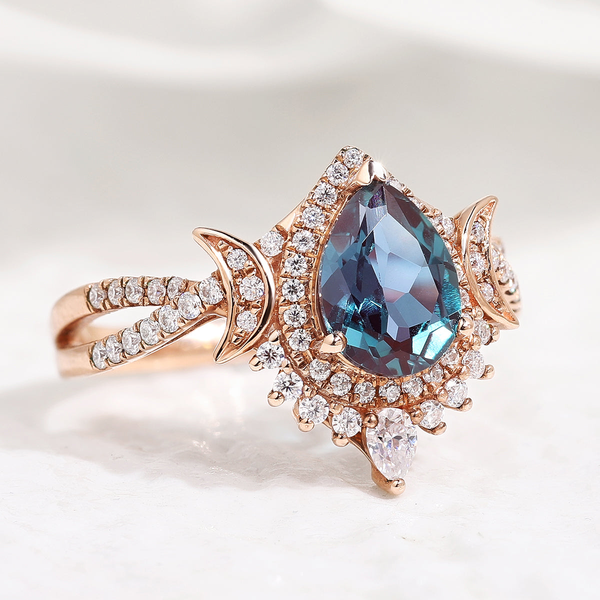 Unique Design Moon Ring Pear Shaped Alexandrite Engagement Ring