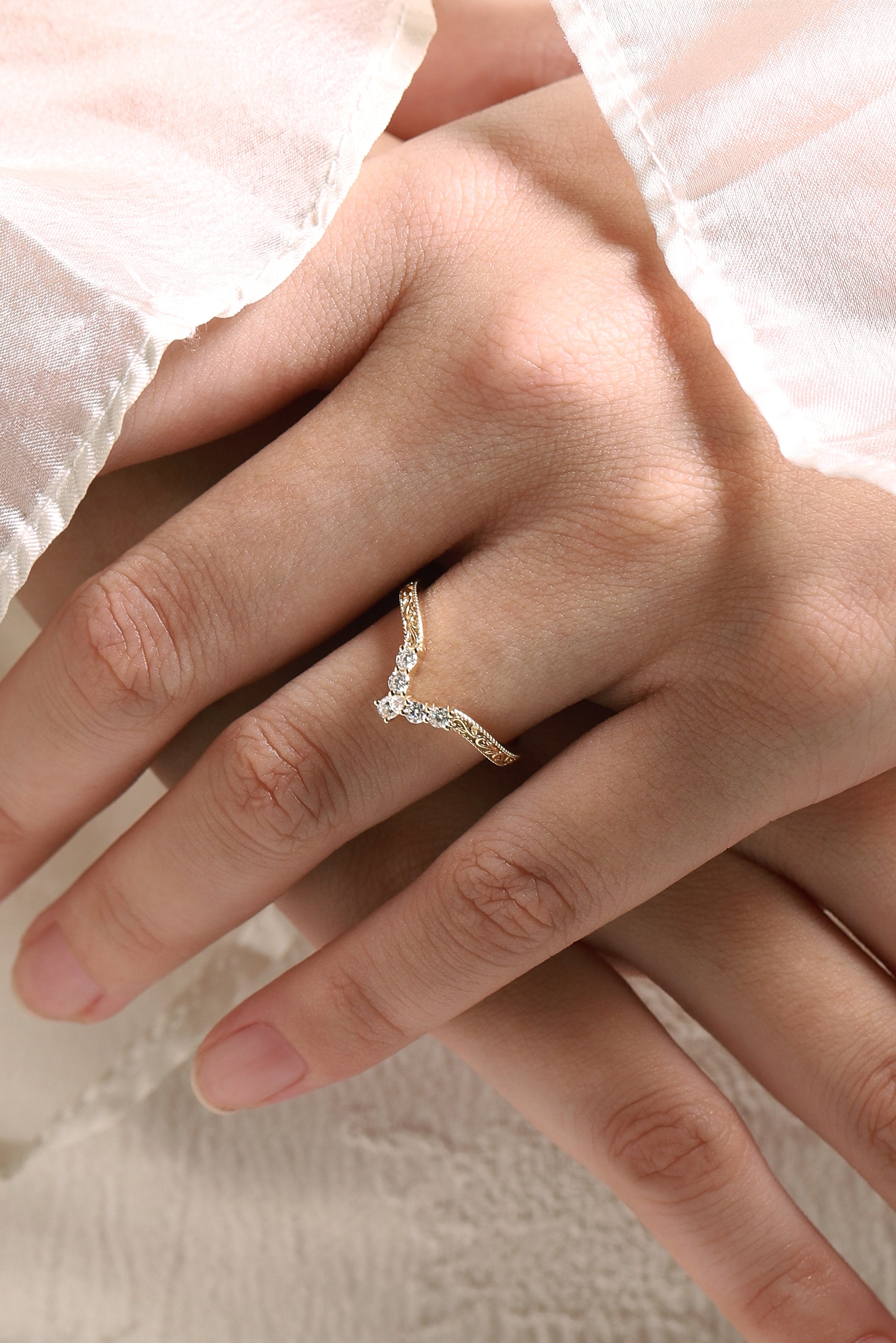 Gold vintage wedding band with moissanite on a hand, leaf design, bridal jewelry. bridal set