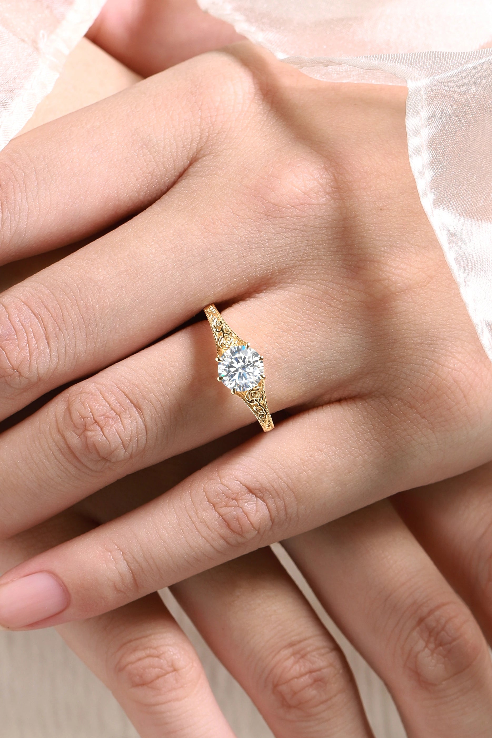 Round Cut Moissanite Vintage Engagement Ring With Rose - Lahela Jewelry