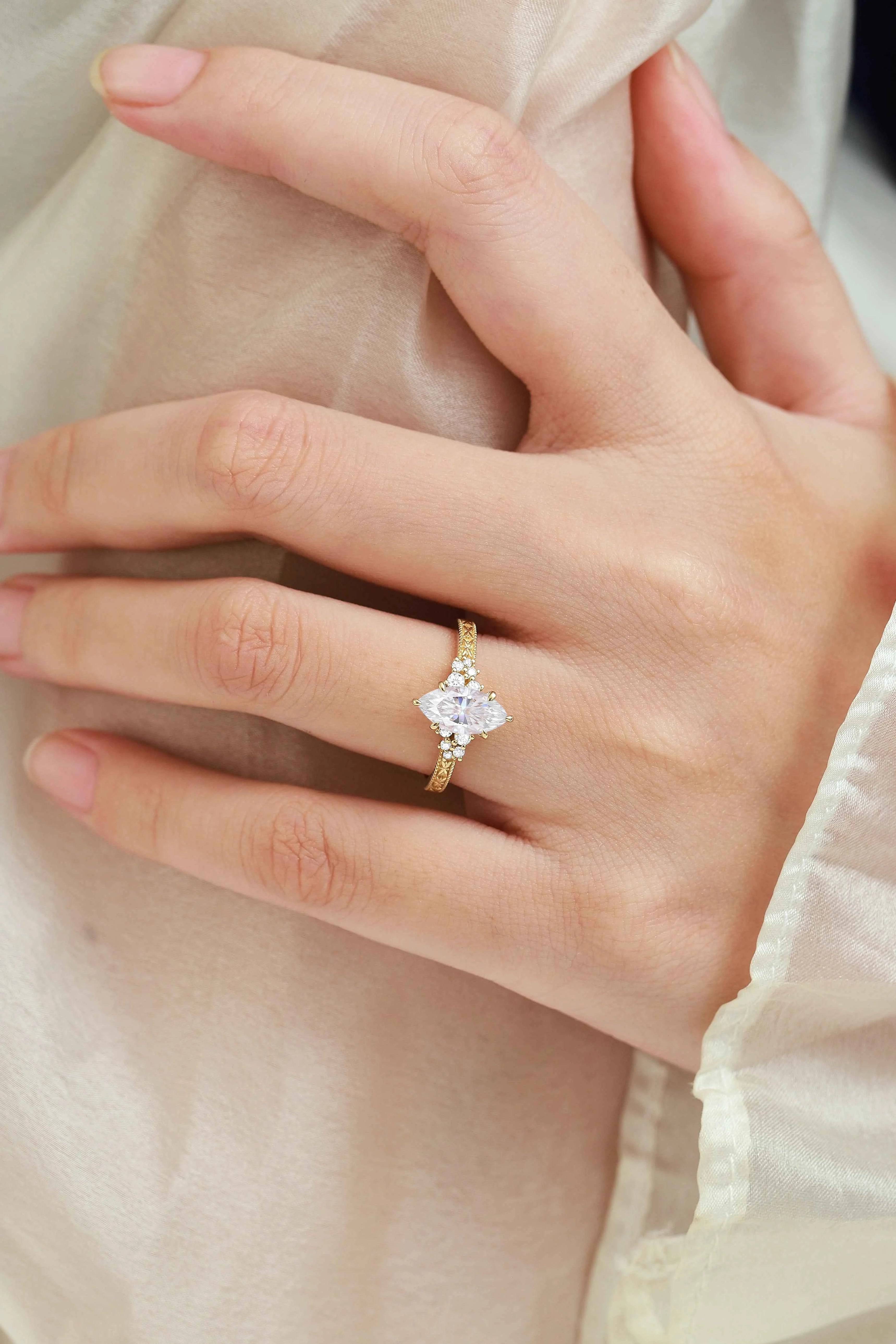 Vintage-inspired Relief Carving Marquise Cut Moissanite Engagement Ring