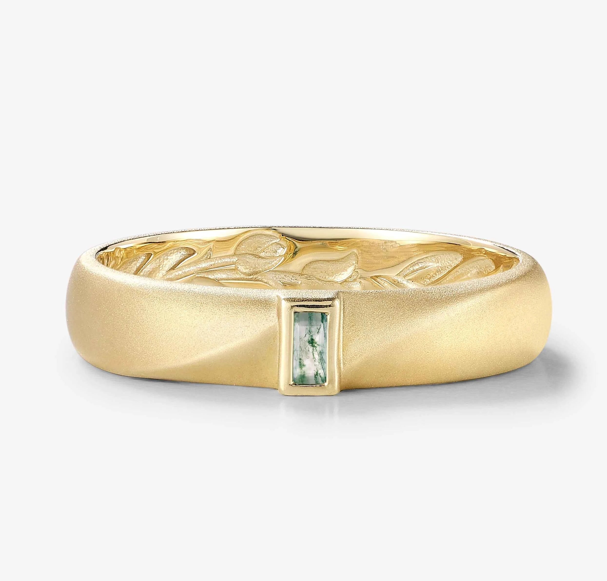 Nature-Inspired Moss Agate Men’s Wedding Band with Inner Tulip Carving