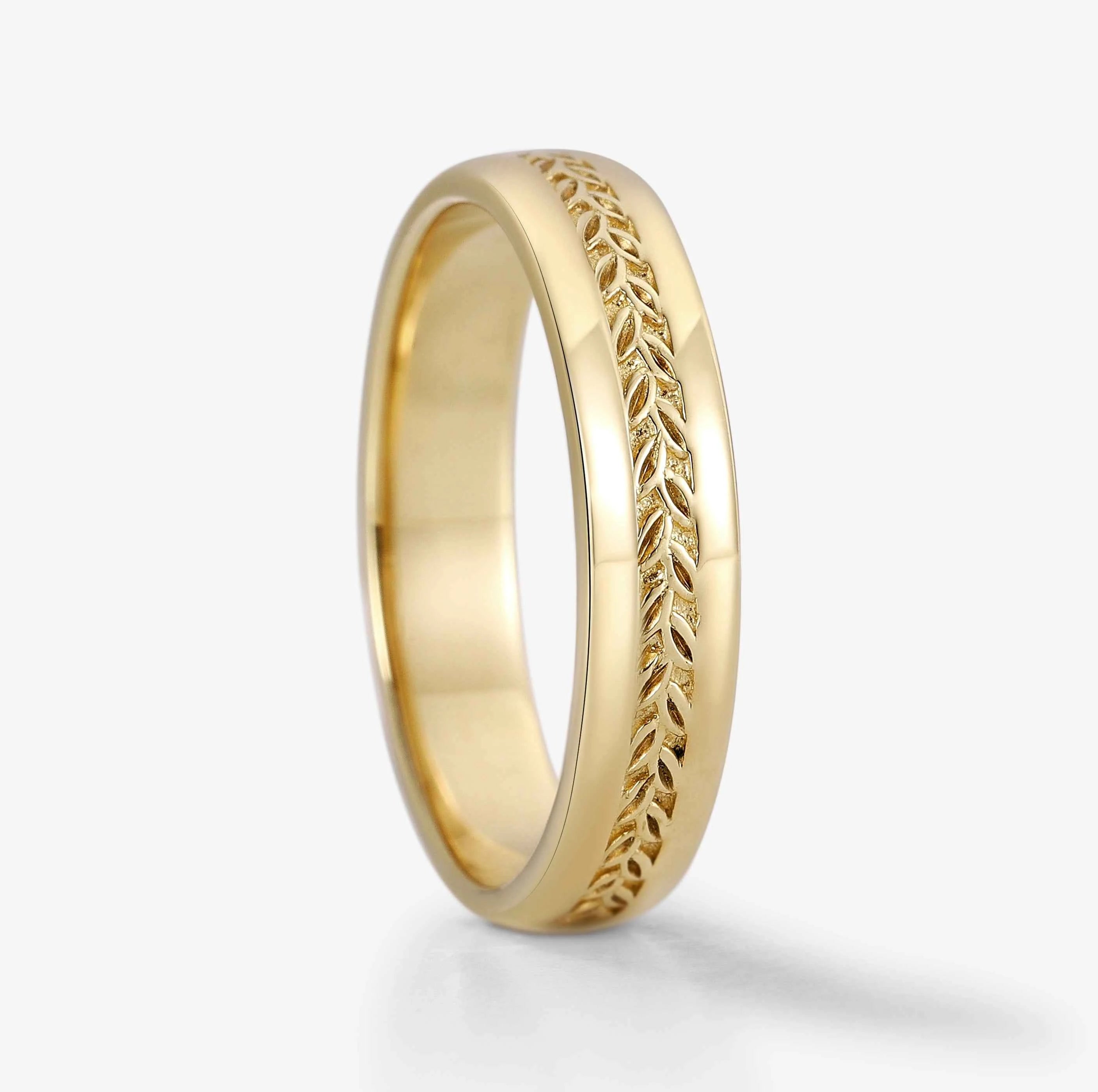 Nature-Inspired Leaf Pattern Men's Wedding Band